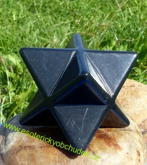 MERKABA ZE ŠUNGITU - leštěná 5,7 cm