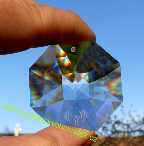 VYSOKOFREKVENČNÍ KRYSTAL PRO SPOČÍVÁNÍ V PŘÍTOMNÉM OKAMŽIKU "BE PRESENT" 60 mm