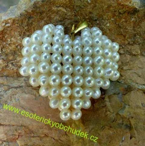 Přívěsek srdce - říční perly 3 cm - - cena do vyprodání zásob