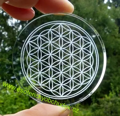Skleněná podložka (podtácek) s laserovaným květem života - na harmonizaci, průměr 6 cm