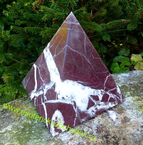 Pyramida - červený onyx 12,5 cm