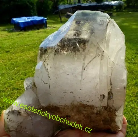 KŘIŠŤÁL- Mistrovský krystal - oboustranný dorostlý krystal s vrostlicemi - 15 cm