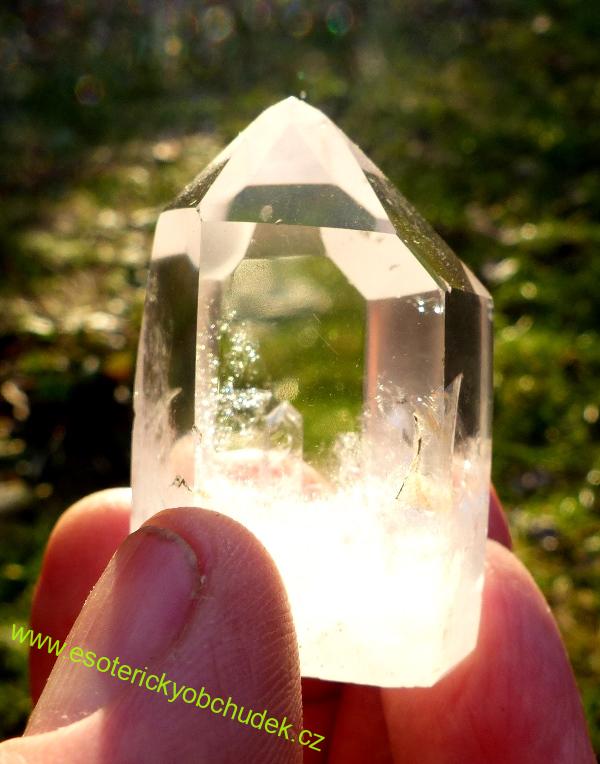 KŘIŠŤÁL - krystal dobrušovaný (špice leštěná) 4,7 cm