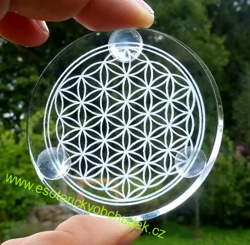Skleněná podložka (podtácek) s laserovaným květem života - na harmonizaci, průměr 6 cm