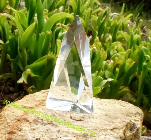 "PYRAMIDÁLNÍ VESMÍRNÝ KRYSTAL VNITŘNÍ ZÁŘE (INNER GLOW) - PROPOJENÍ ZÁŘIVÉHO JÁ S LIDSKOU OSOBNOSTÍ, TICHÁ RADOST, VNITŘNÍ MÍR, PROŽÍVÁNÍ VNITŘNÍHO SVĚTLA