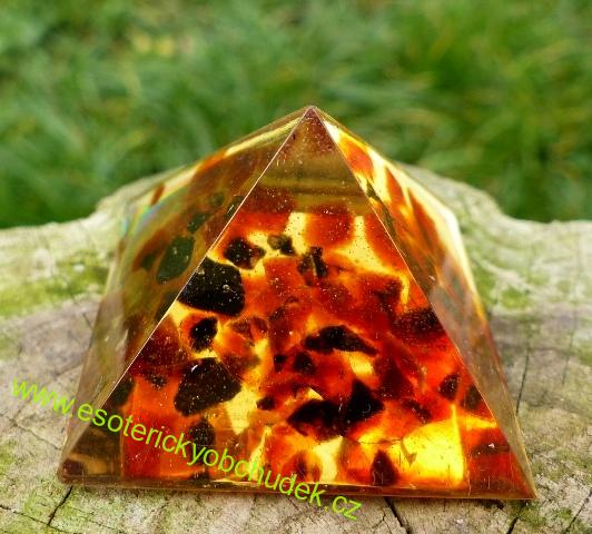 Pyramida - JANTAR (restaurovaný) 4 cm