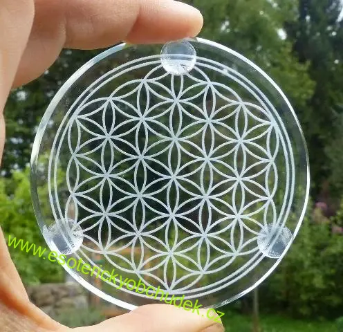Skleněná podložka (podtácek) s laserovaným květem života - na harmonizaci, průměr 8 cm
