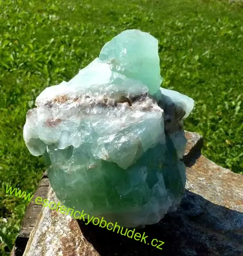 Kalcit zelený smaragdový - Mexiko - cca 12 cm