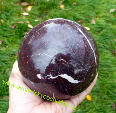 Koule - červený onyx 12 cm