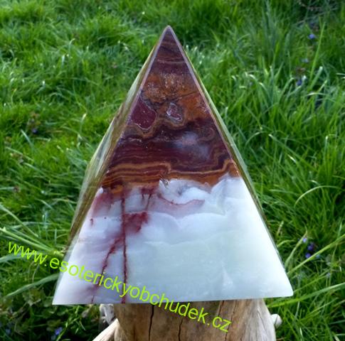 Pyramida ARAGONIT cca 14 - 15 cm