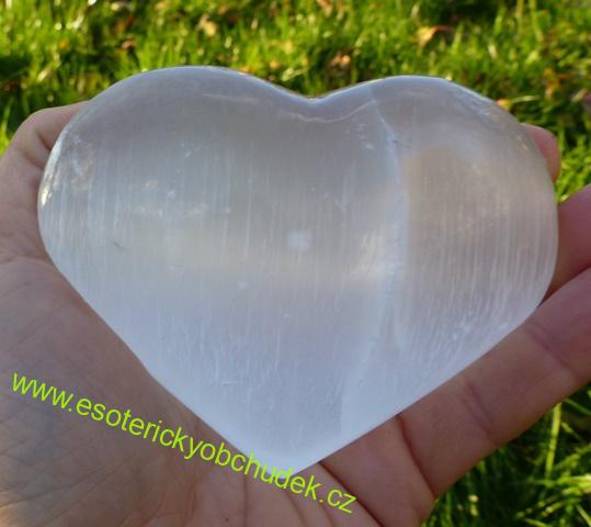 Srdce - selenit 10 x 11 cm