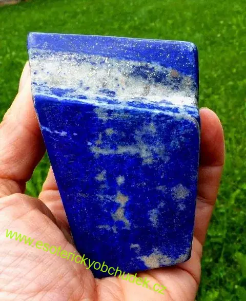 Lapis lazuli, opracovaný kámen vel cca 9 x 5,5 x 3,5 cm - cena do vyprodání zásob (skladem 1 ks)