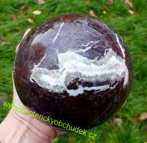 Koule - červený onyx 12 cm