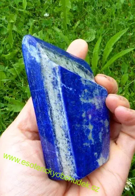Lapis lazuli, opracovaný kámen vel cca 9 x 5,5 x 3,5 cm - cena do vyprodání zásob (skladem 1 ks)