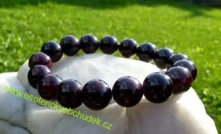Náramek - GRANÁT (almandin) - energetický náramek z kuliček 12  mm