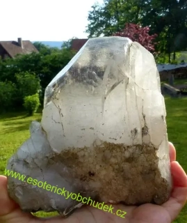 KŘIŠŤÁL- Mistrovský krystal - oboustranný dorostlý krystal s vrostlicemi - 15 cm