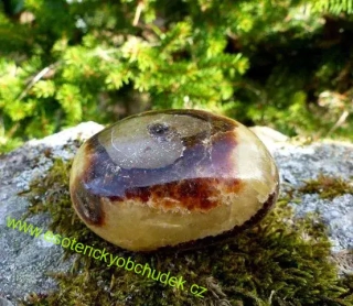 Septárie - opracovaný valounek cca 5 x 4 cm