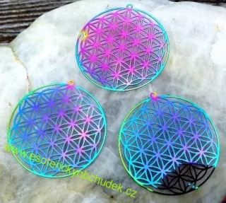 Květ života z oceli s duhovým leskem 3,5 cm s očkem - vhodný jako závěs do prostoru, na okno, do auta ap.