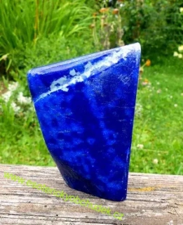 Lapis lazuli, opracovaný kámen vel cca 9 x 5,5 x 3,5 cm - cena do vyprodání zásob (skladem 1 ks)