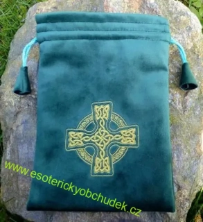 Sáček velký 14 x 20 cm s výšivkou KELTSKÝ KŘÍŽ - zelený samet